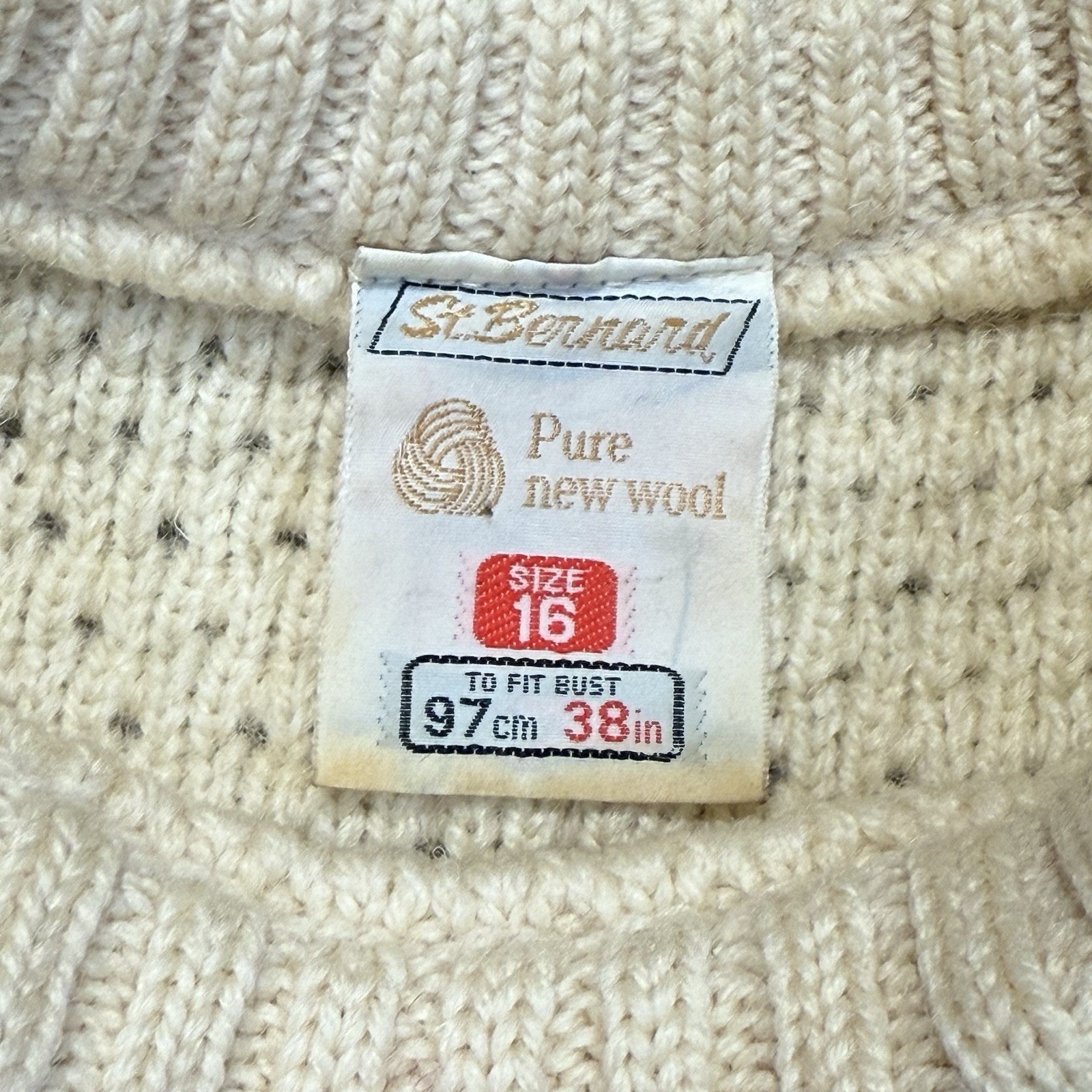 Vintage St. Bernard Pure Wool Fisherman Cable Knit Sweater Womens M Made In Uk — image 3 of 7